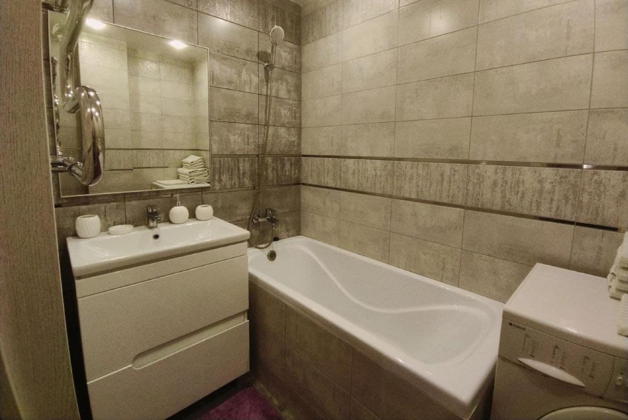 Paulmarie Apartments On Pushkinskaya Брест Екстериор снимка
